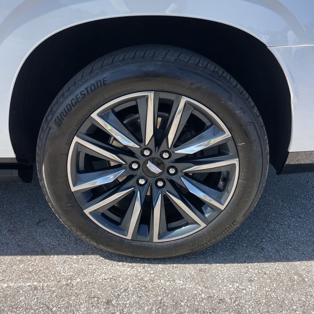 2024 Cadillac Escalade ESV Sport Platinum