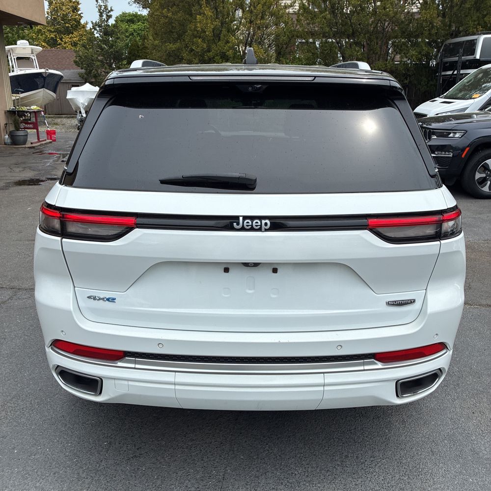 2022 Jeep Grand Cherokee 4xe Summit 4x4