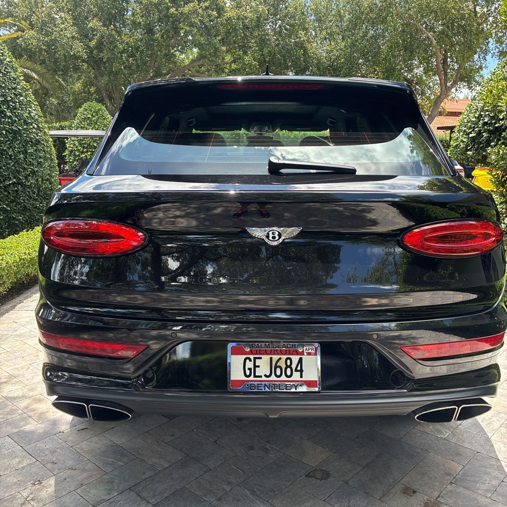 2023 Bentley Bentayga Base