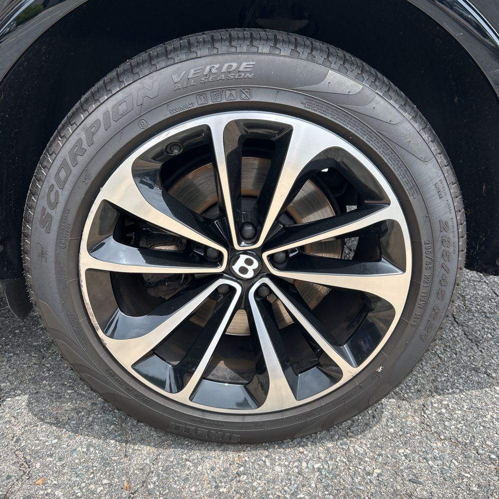 2018 Bentley Bentayga Base
