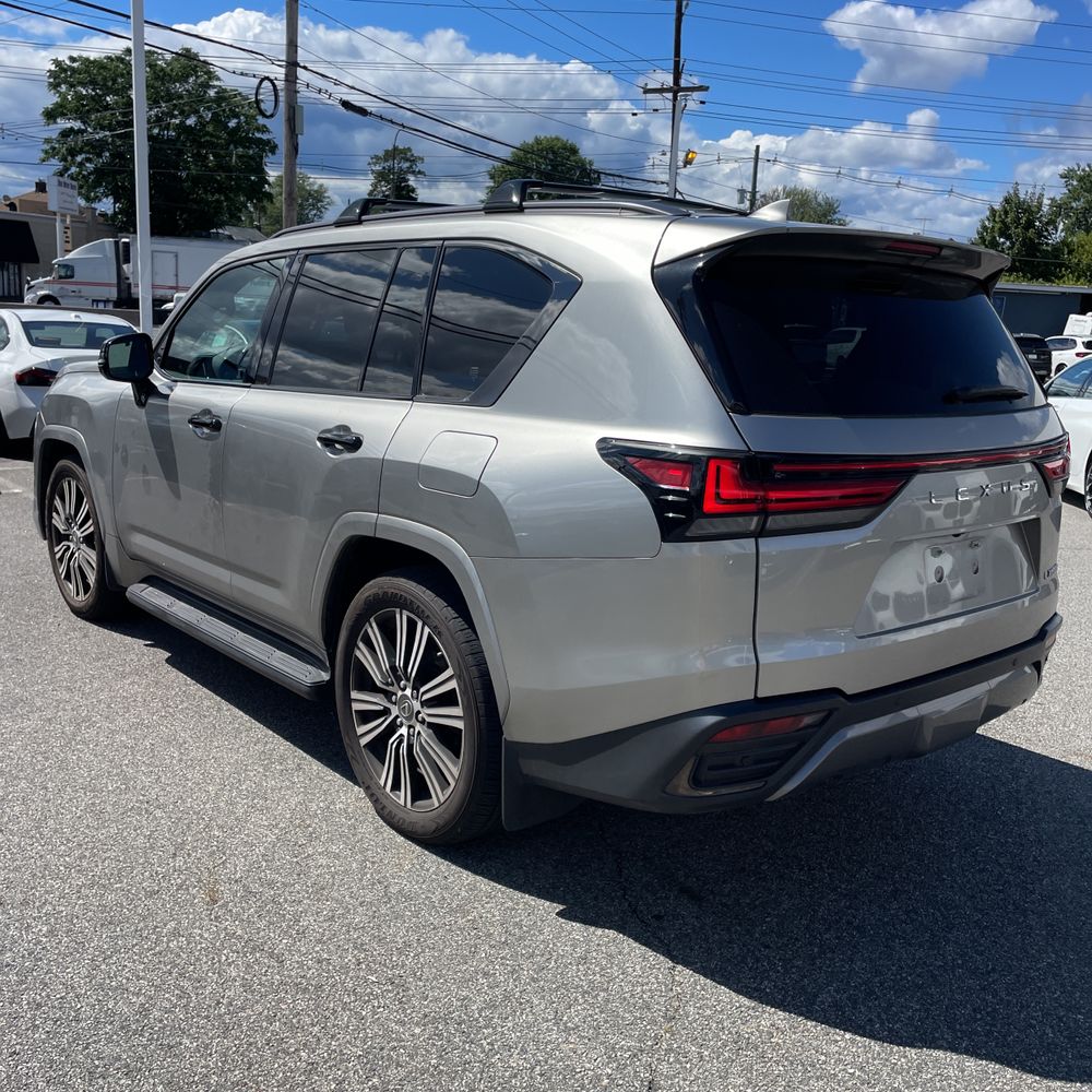 2023 Lexus LX 600 Luxury