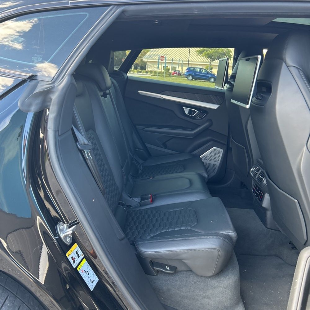 2019 Lamborghini Urus