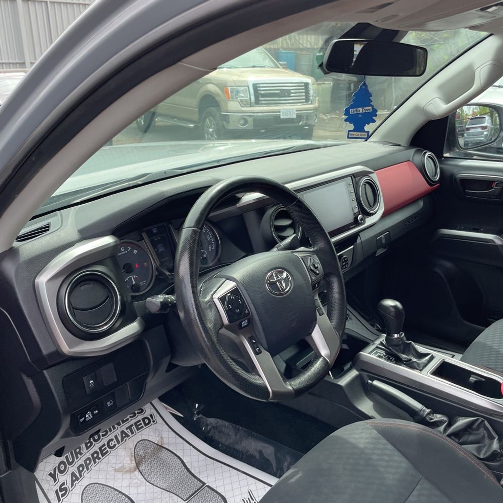 2020 Toyota Tacoma SR5