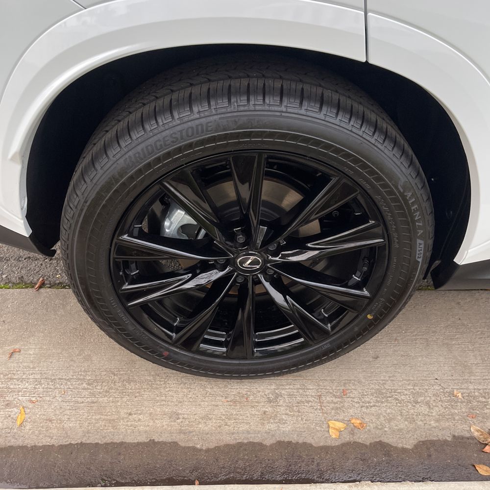 2025 Lexus NX 450h+ F SPORT Handling