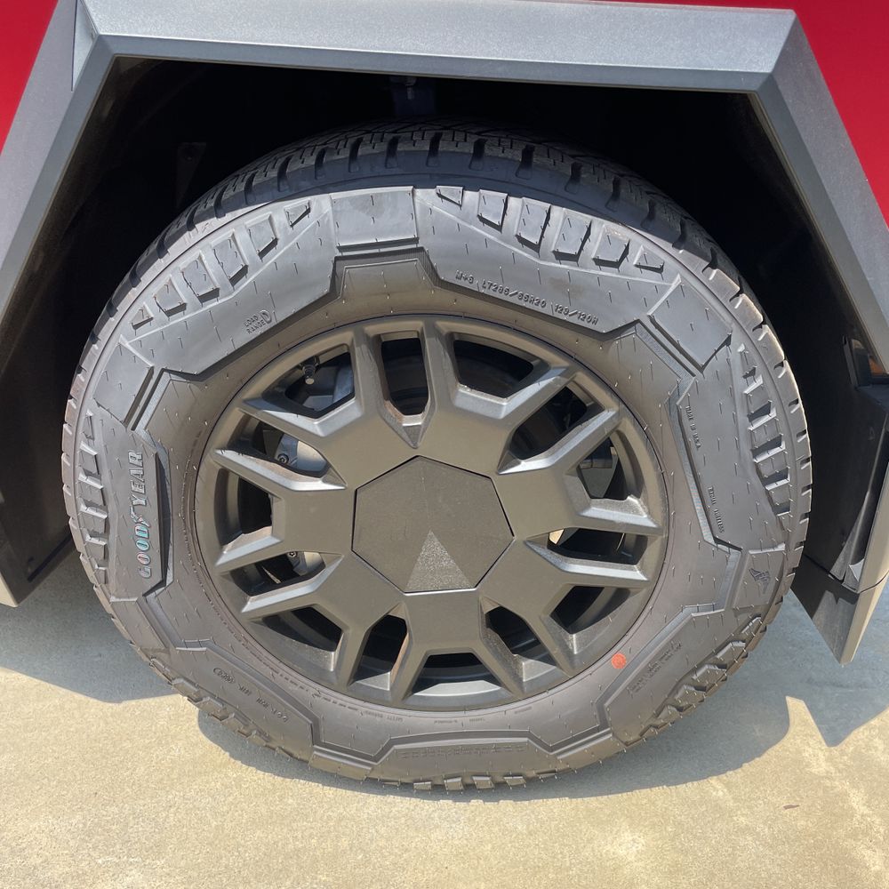 2024 Tesla Cybertruck Base