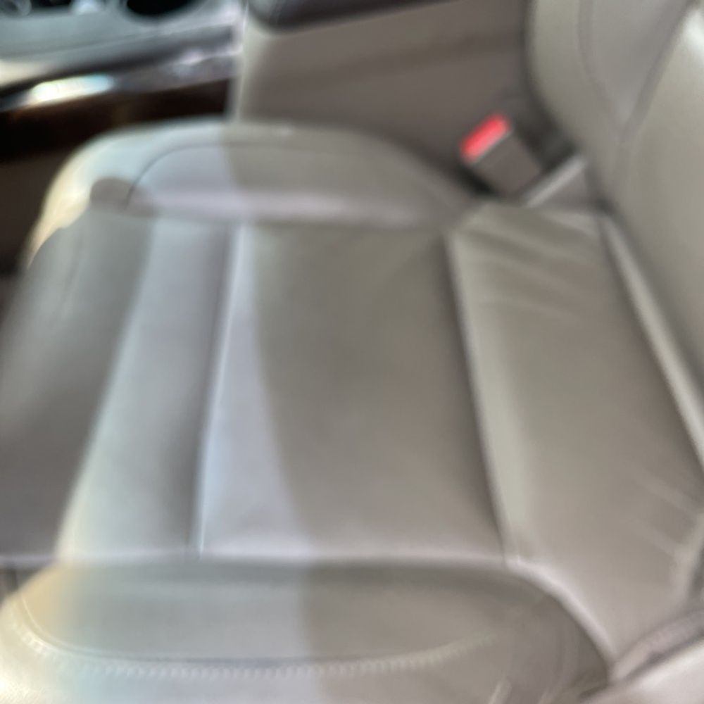2017 Chevrolet Suburban LT photo 59