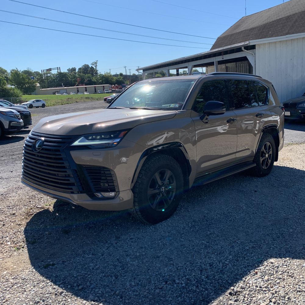 2025 Lexus LX 700h Overtrail