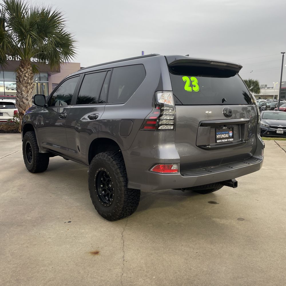 2023 Lexus GX 460 Base