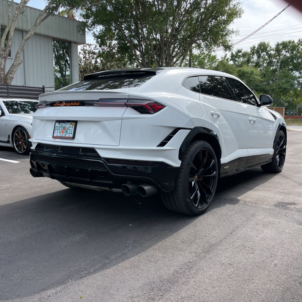 2023 Lamborghini Urus S