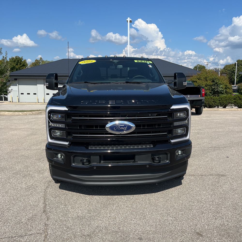 2025 Ford F-350 Super Duty Platinum