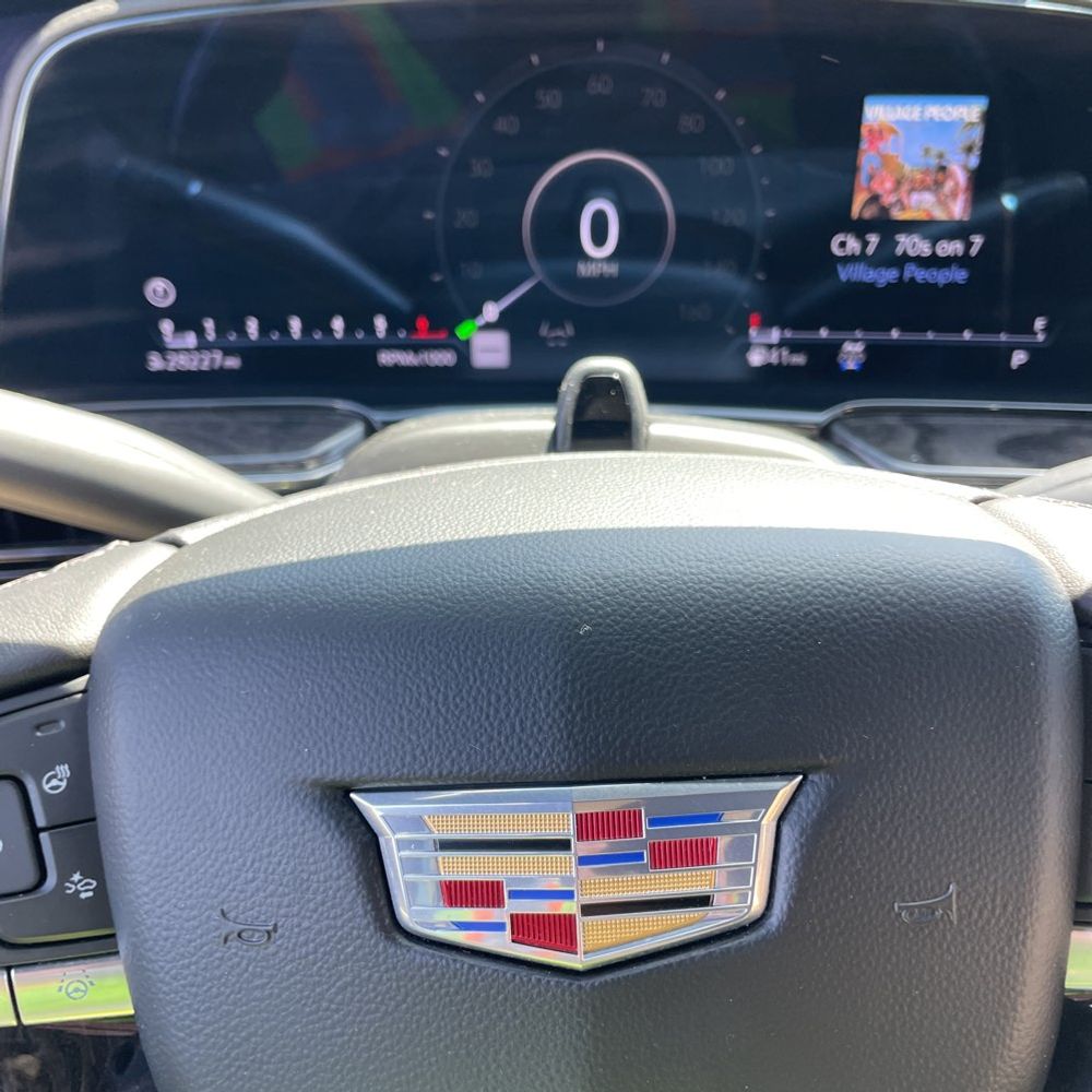 2023 Cadillac Escalade ESV Premium Luxury