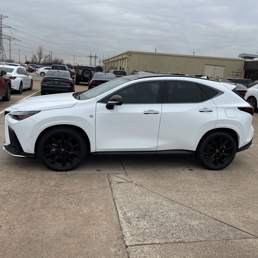 2025 Lexus NX 450h+ F SPORT Handling