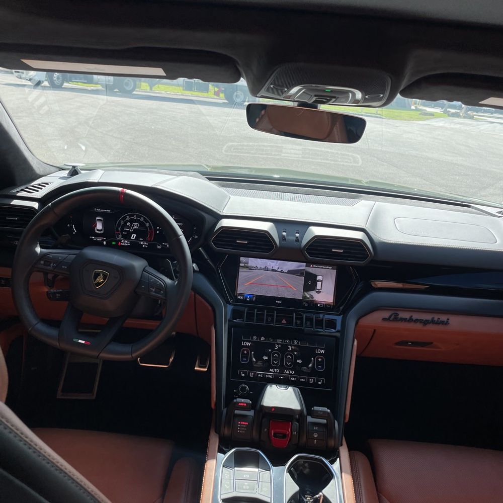 2024 Lamborghini Urus S