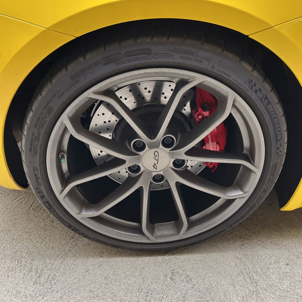2021 Porsche 718 Cayman GT4