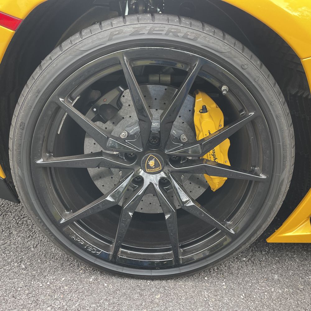 2014 Lamborghini Aventador