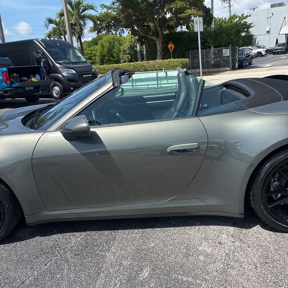 2020 Porsche 911 Carrera Cabriolet
