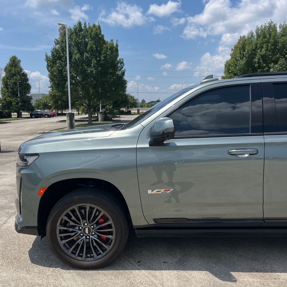 2023 Cadillac Escalade-V ESV Base