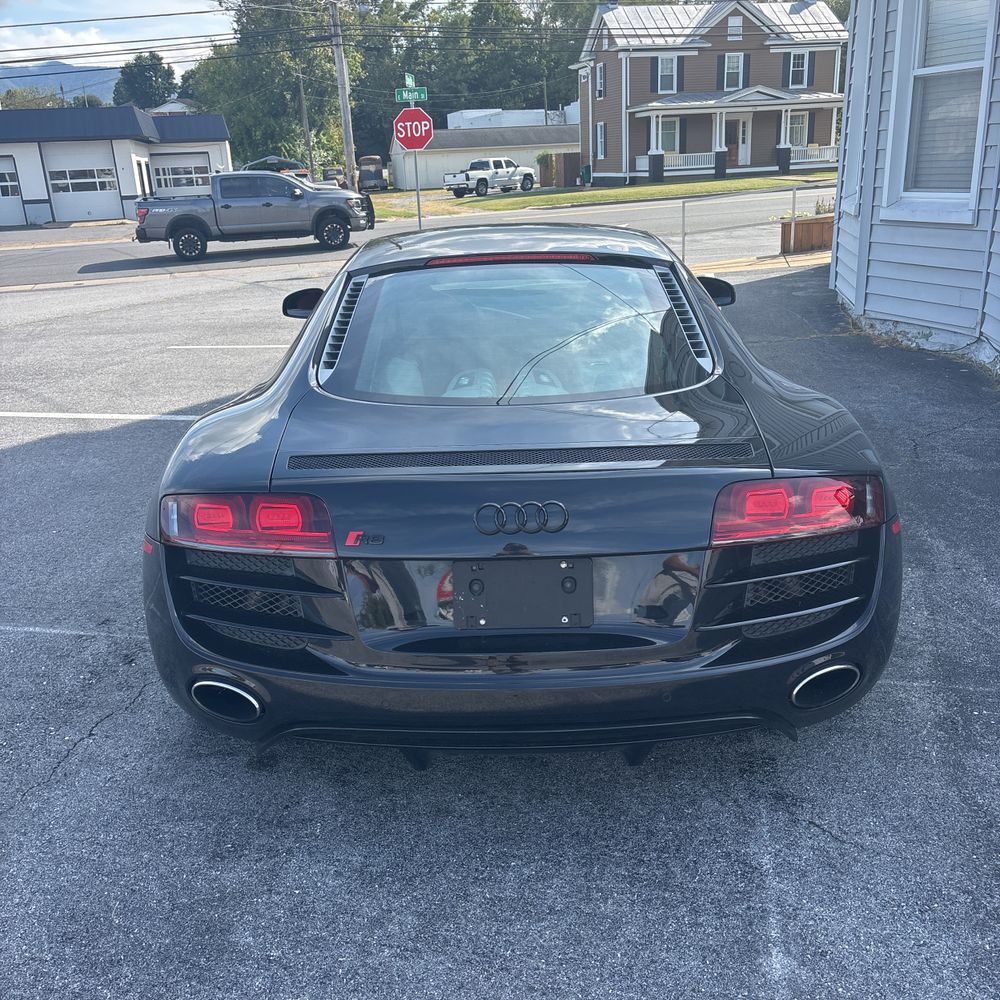 2010 Audi R8