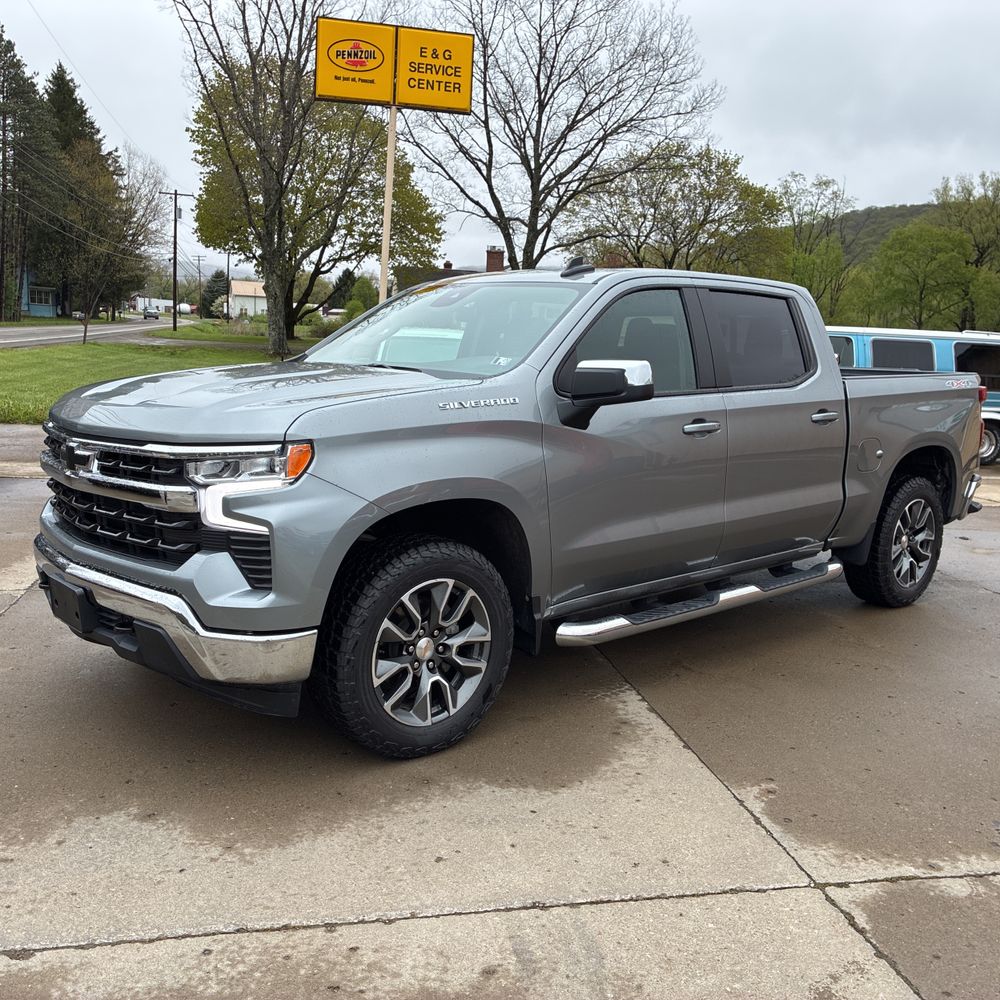 2025 Chevrolet Silverado 1500 LT