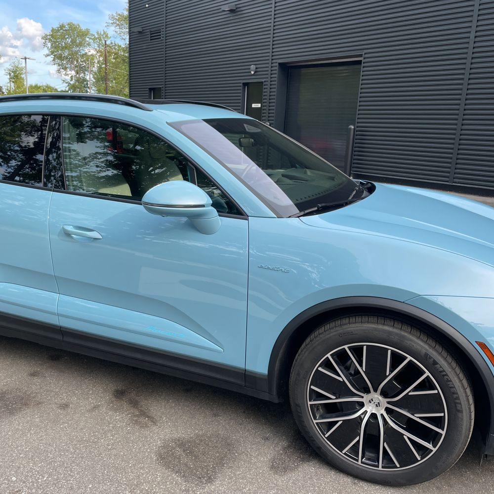 2024 Porsche Macan EV 4