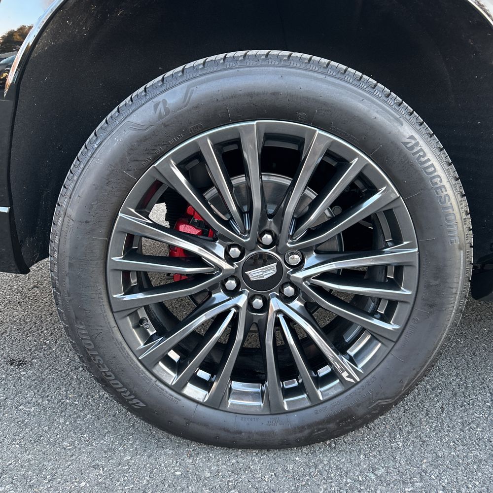 2024 Cadillac Escalade-V ESV Base