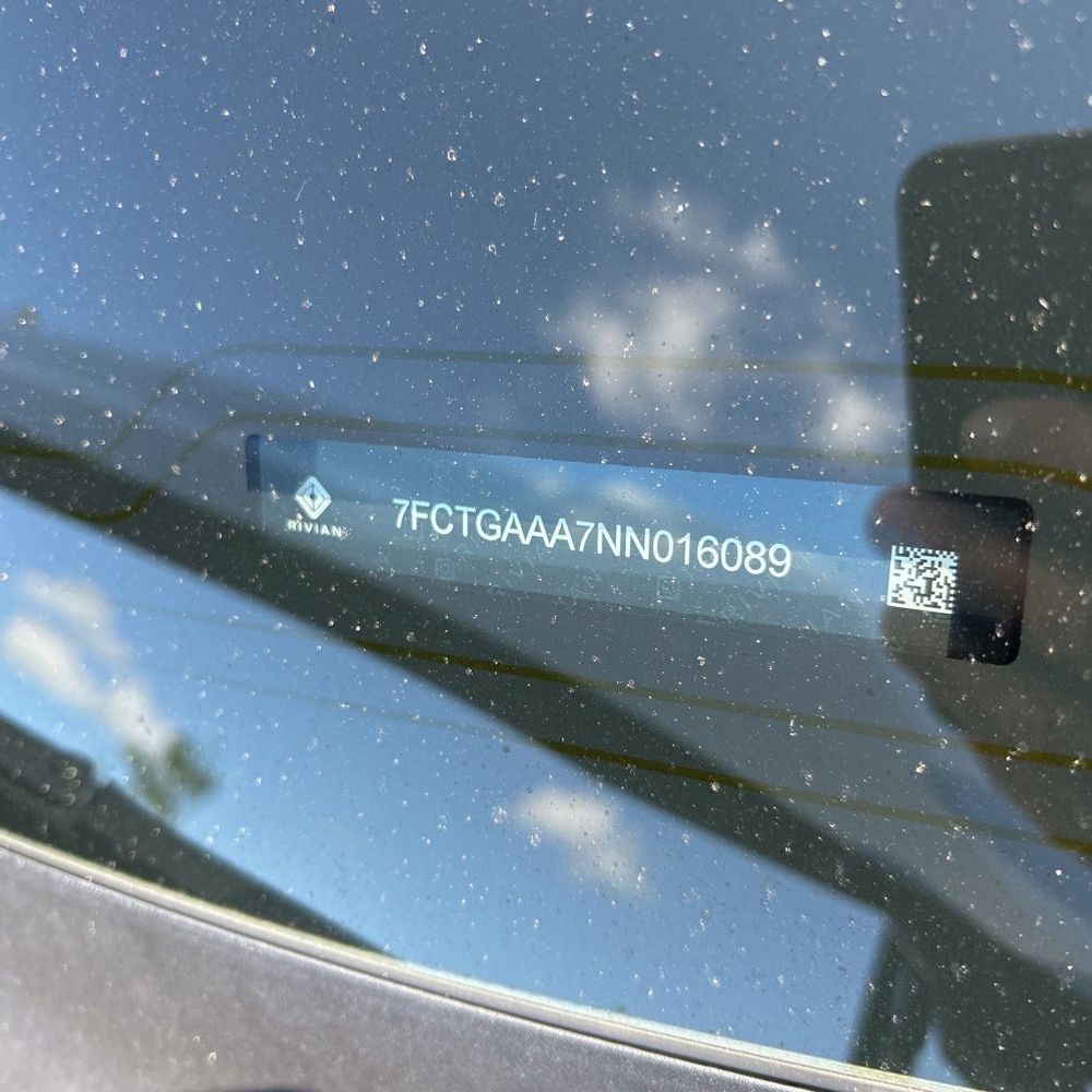 2022 Rivian R1T Adventure