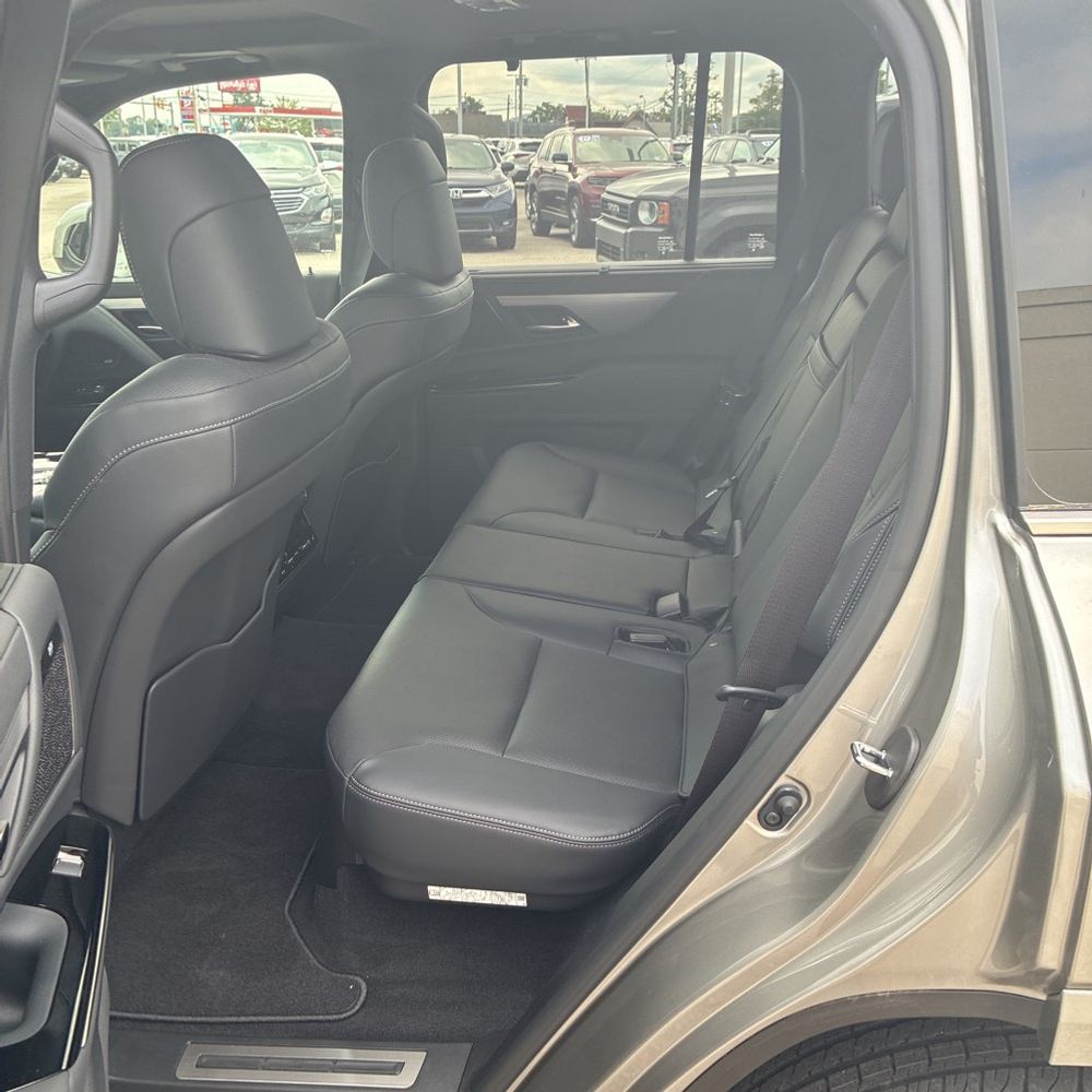 2024 Lexus LX 600 F SPORT Handling