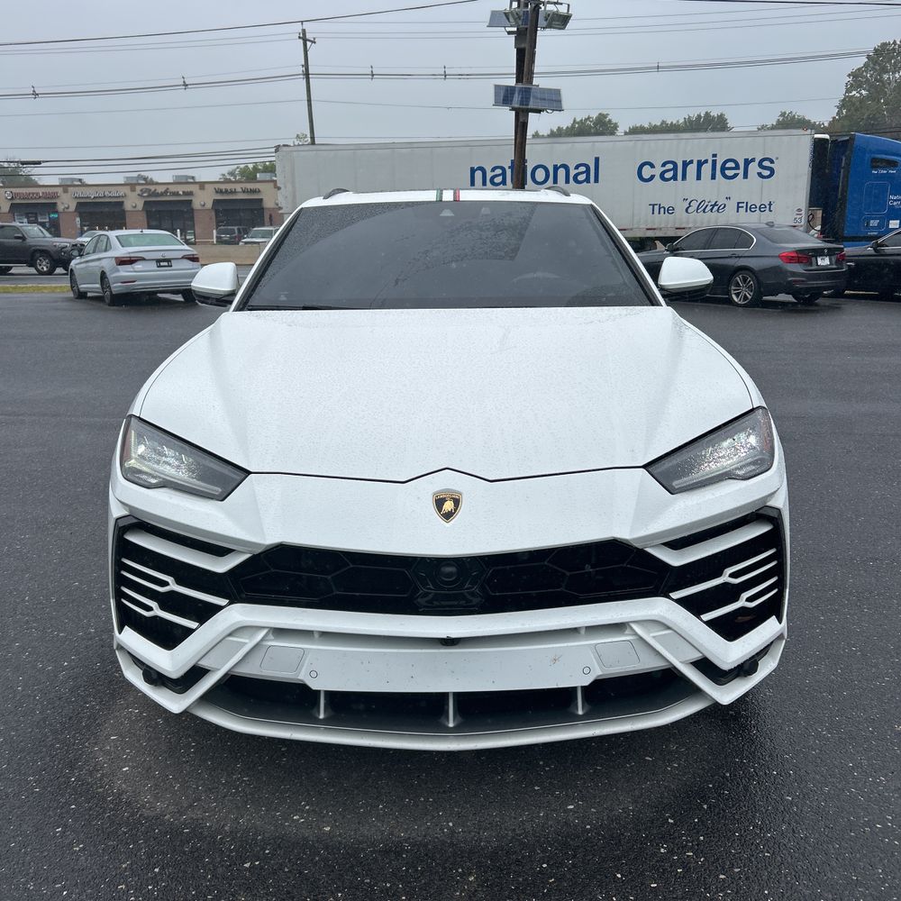 2020 Lamborghini Urus