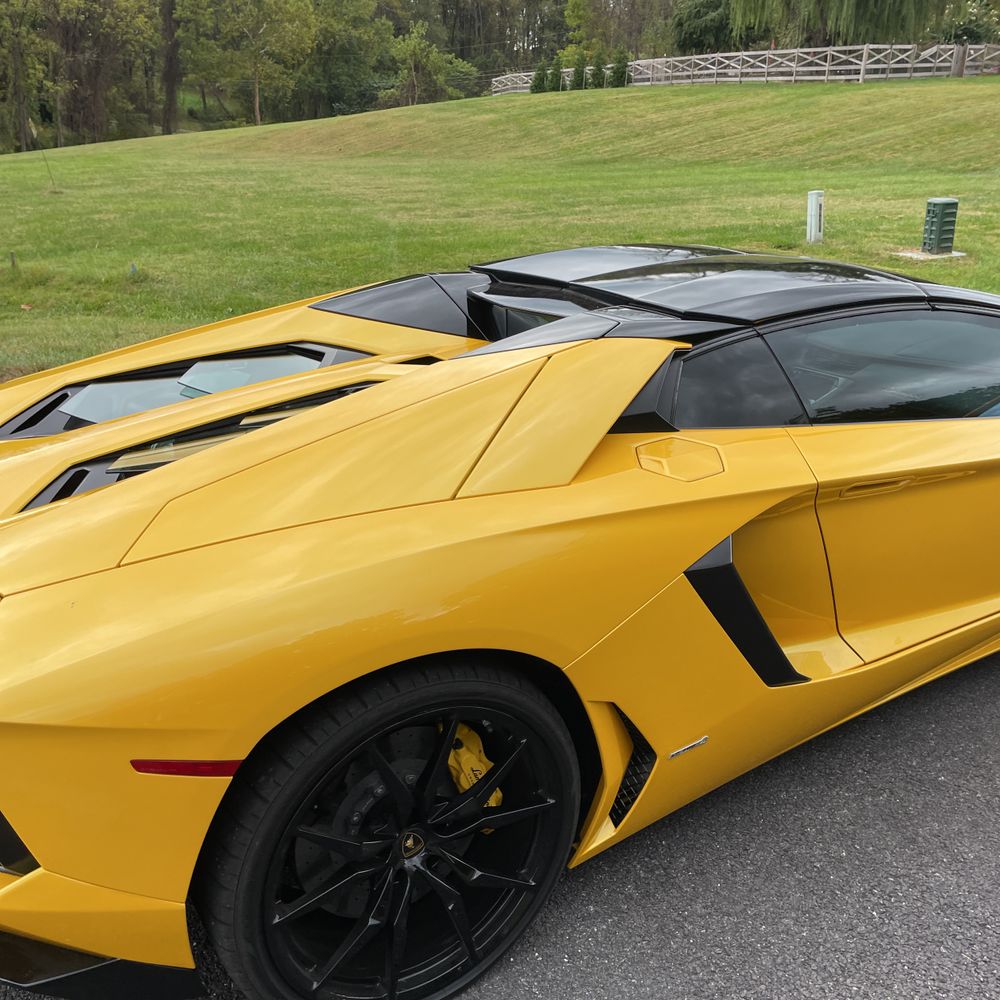 2014 Lamborghini Aventador