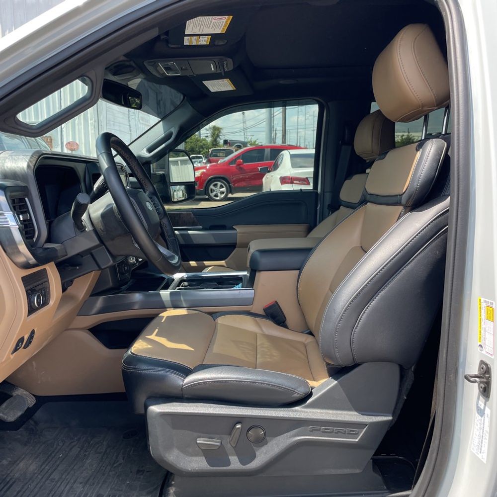 2025 Ford F-350 Super Duty Lariat
