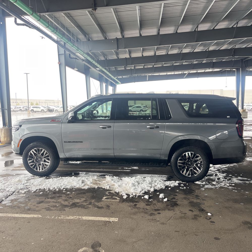 2025 Chevrolet Suburban Z71