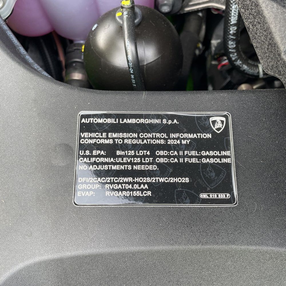2024 Lamborghini Urus S