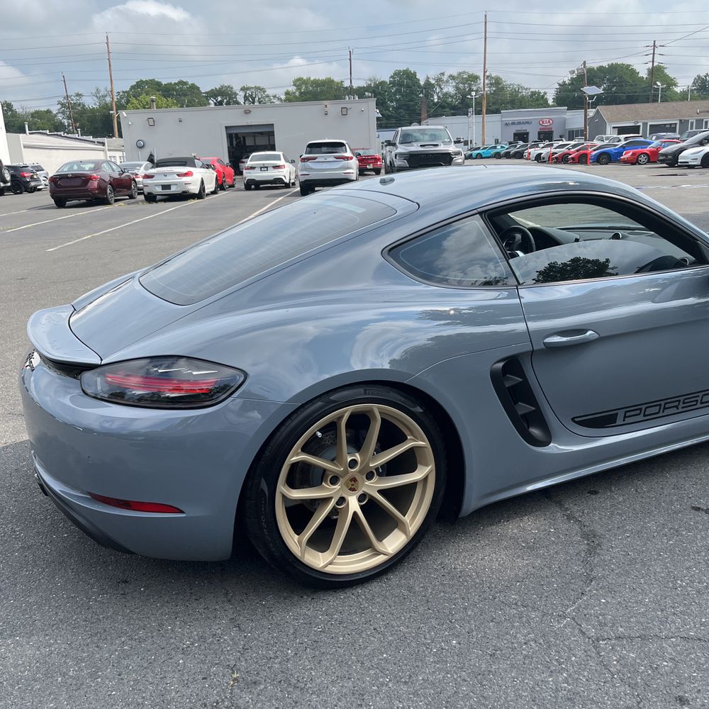 2024 Porsche 718 Cayman Base