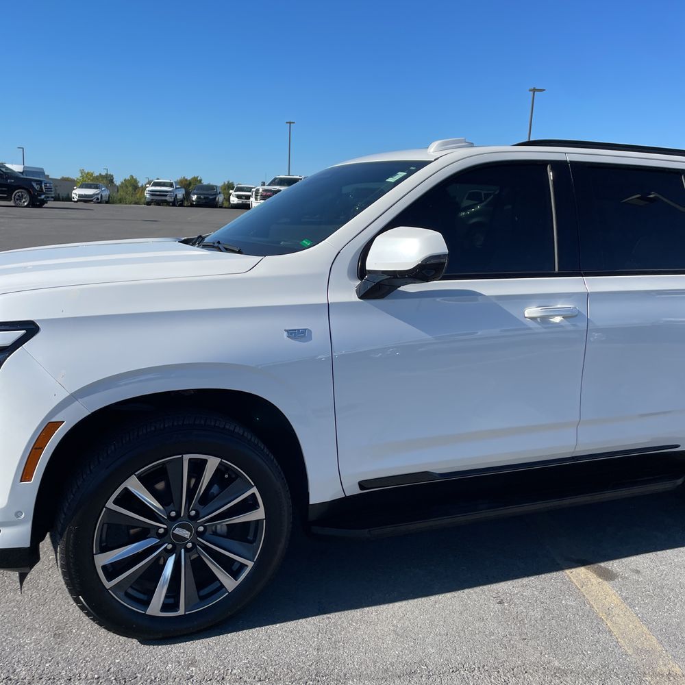 2025 Cadillac Escalade Sport