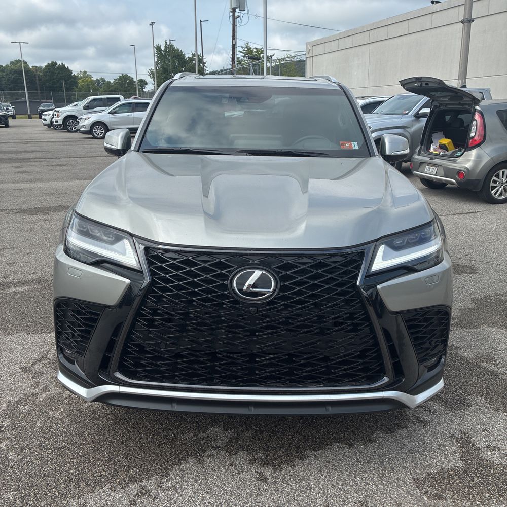2024 Lexus LX 600 F SPORT Handling