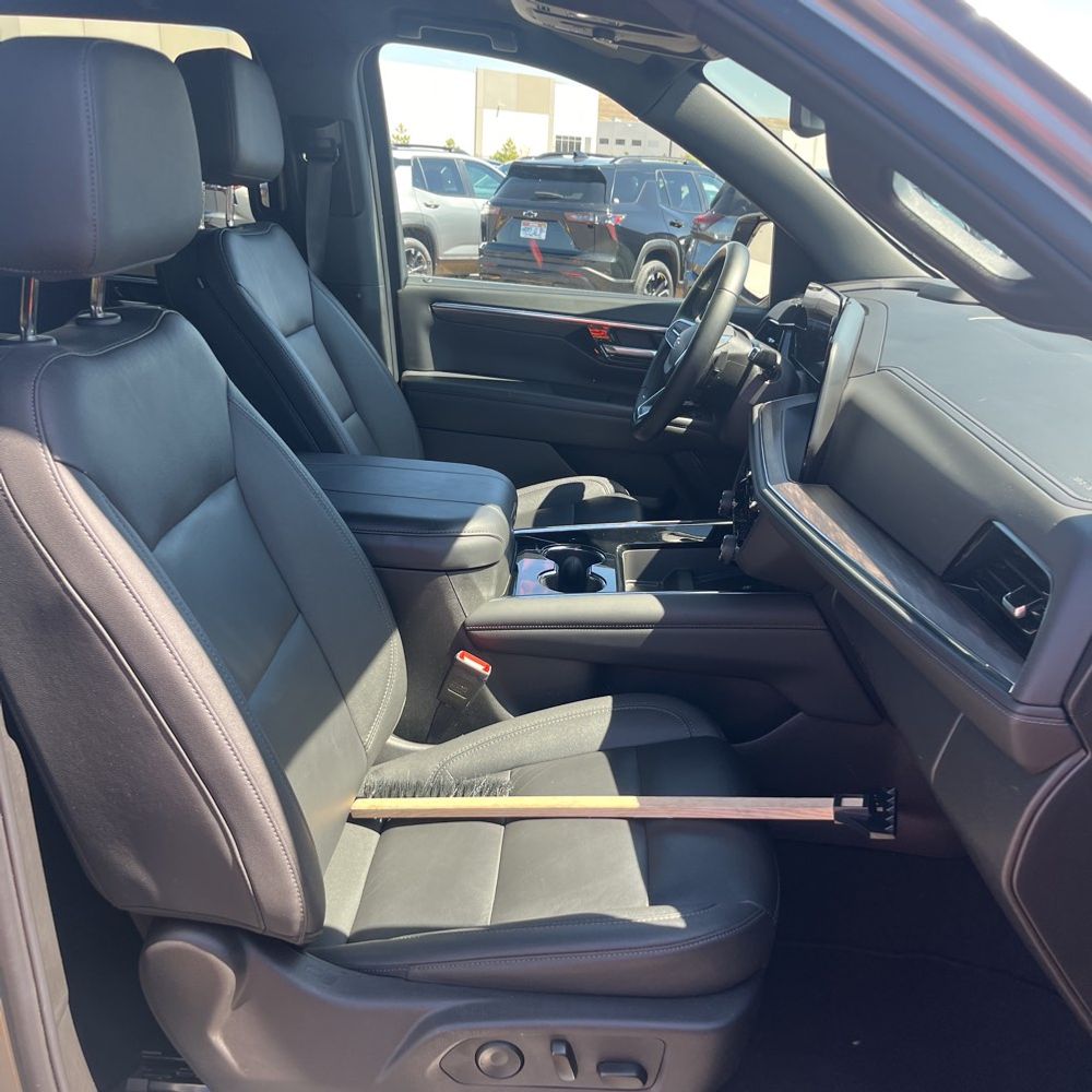 2025 Chevrolet Suburban Z71