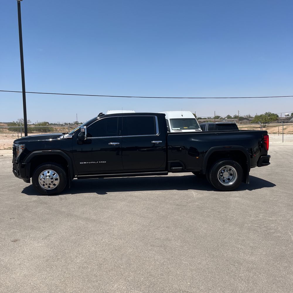 2024 GMC Sierra 3500HD Denali