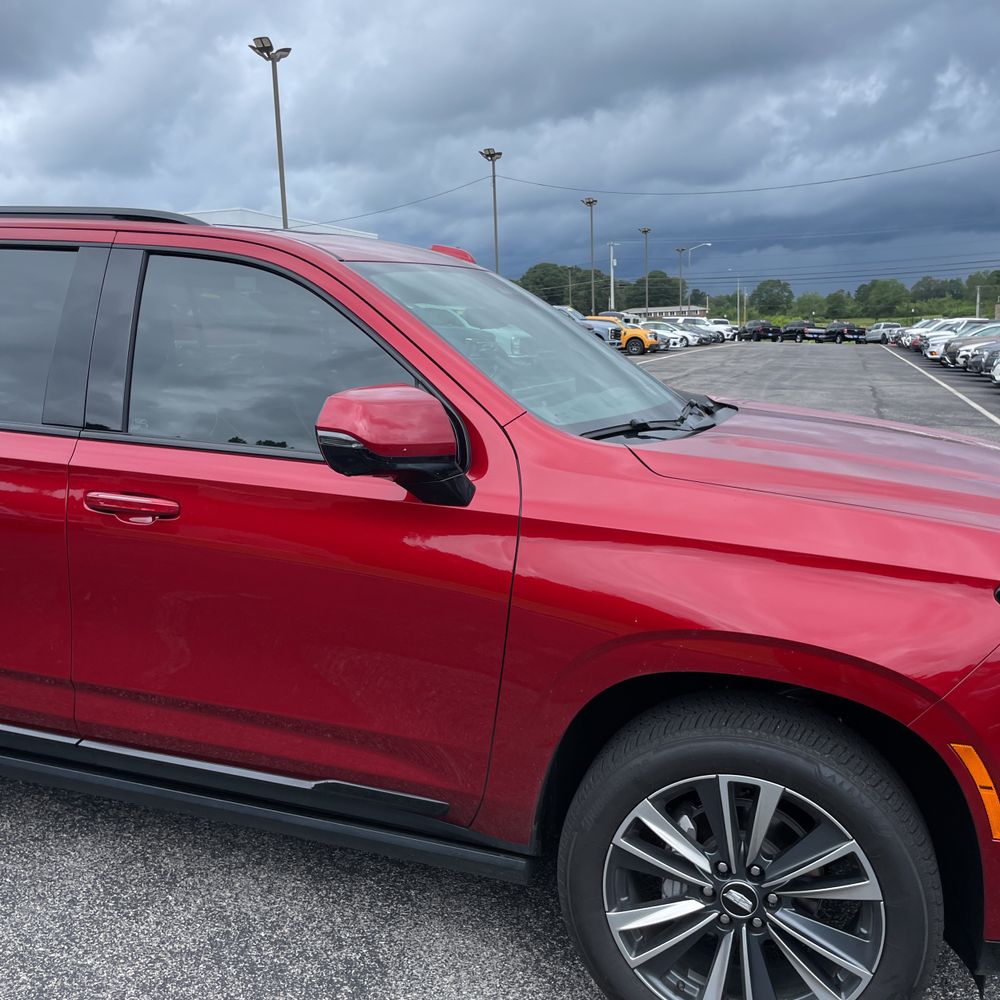 2025 Cadillac Escalade ESV Sport