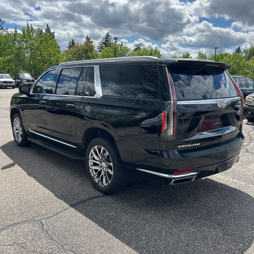 2024 Cadillac Escalade ESV Premium Luxury