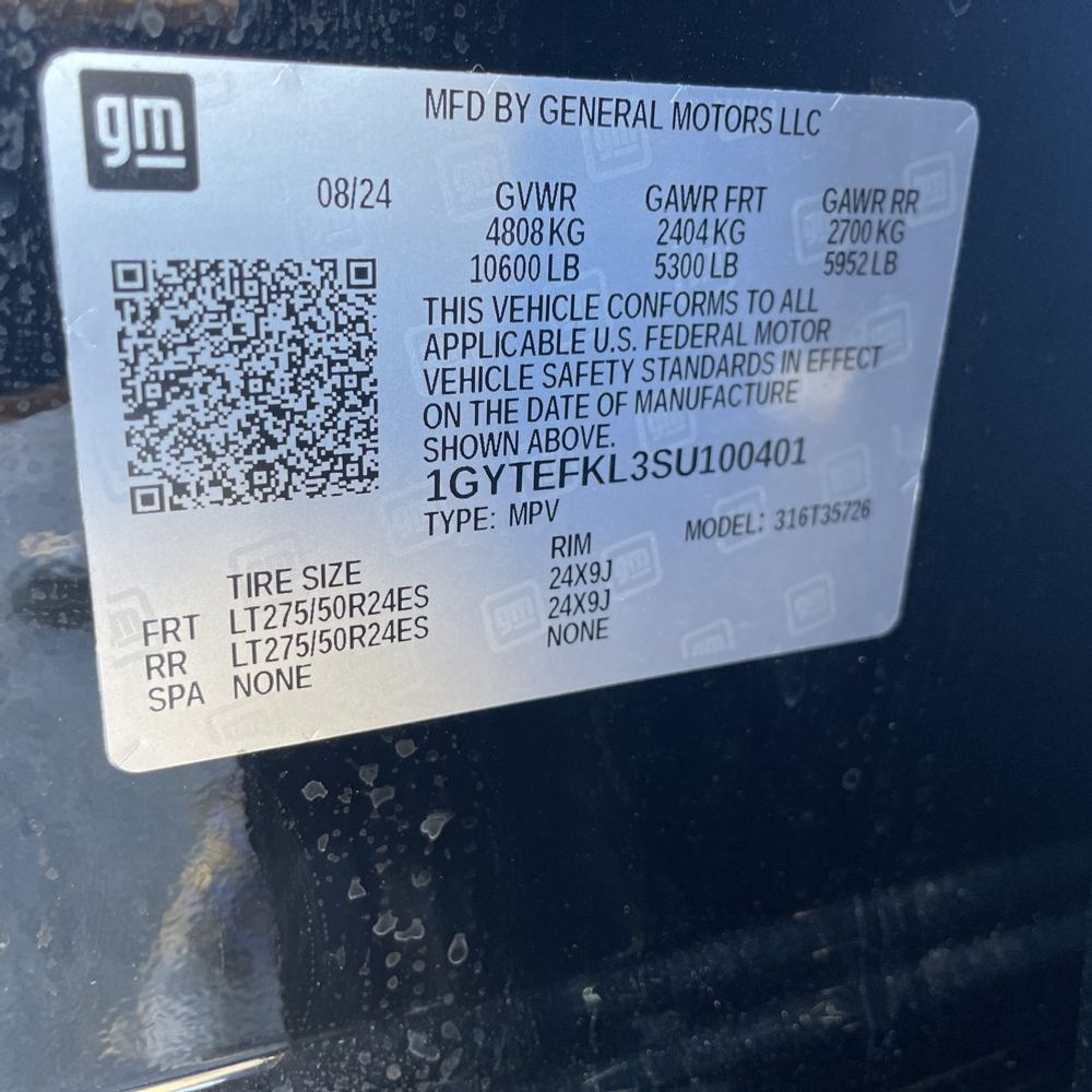 2025 Cadillac Escalade IQ Sport 2