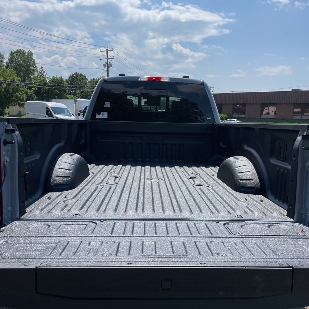 2025 Ford F-450 Super Duty Platinum