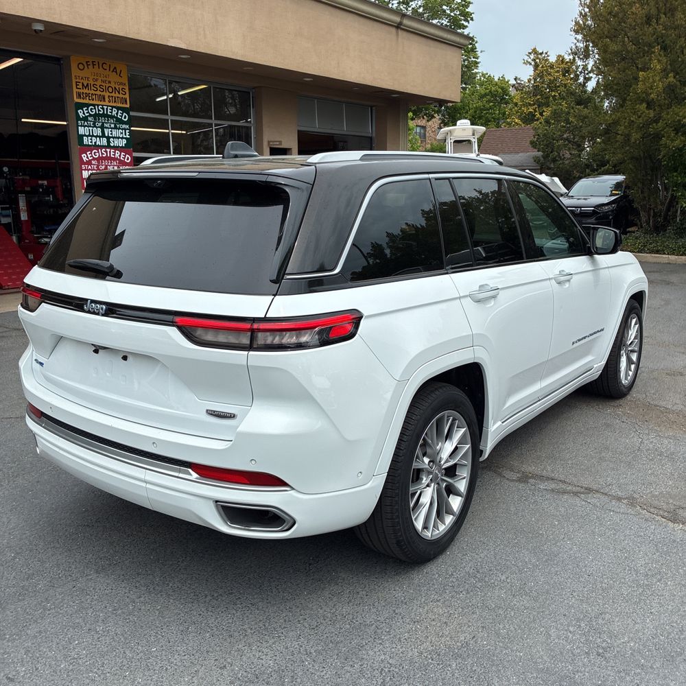 2022 Jeep Grand Cherokee 4xe Summit 4x4