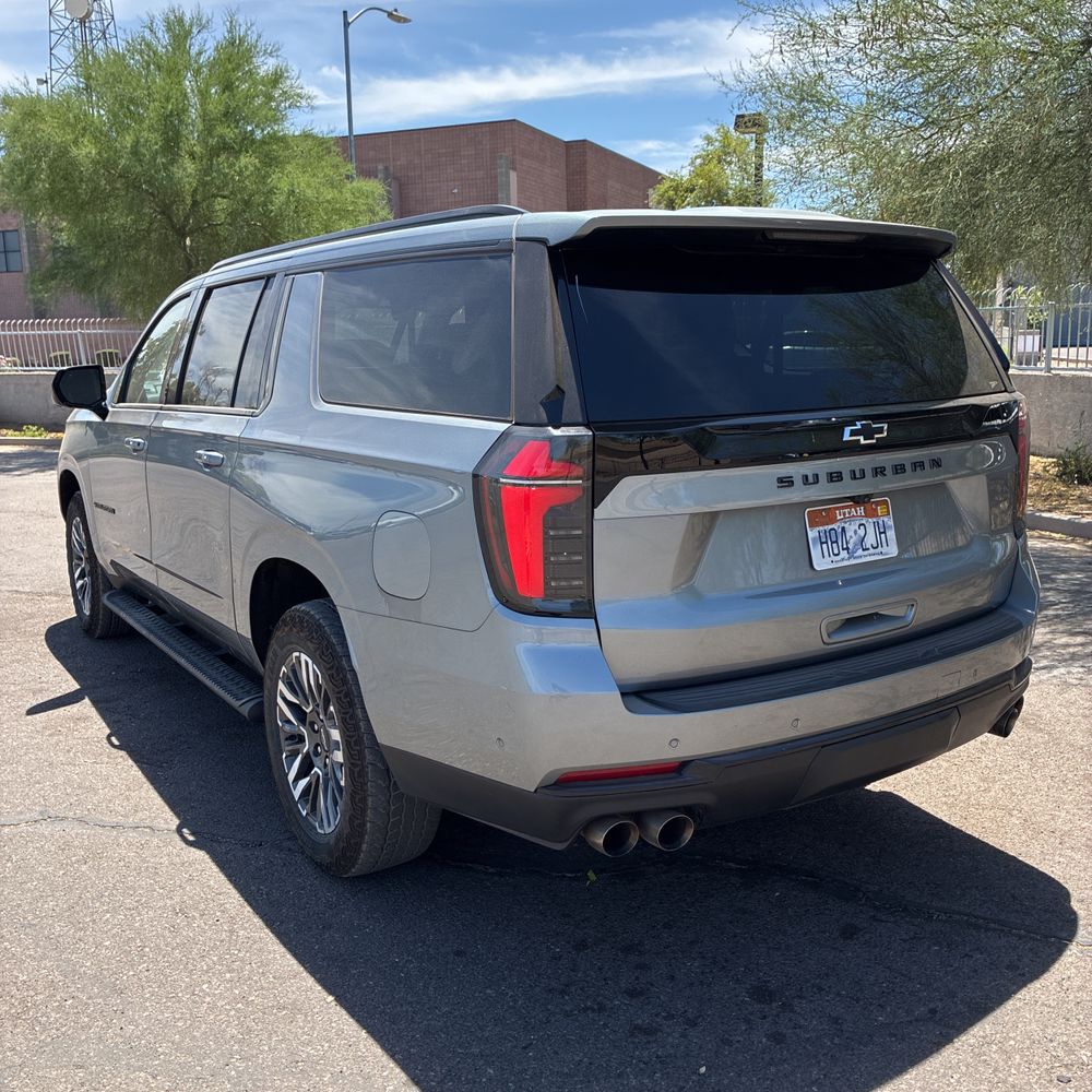2025 Chevrolet Suburban Z71