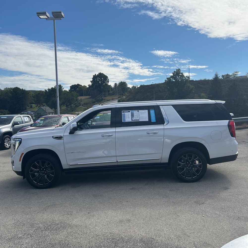 2025 GMC Yukon XL Denali