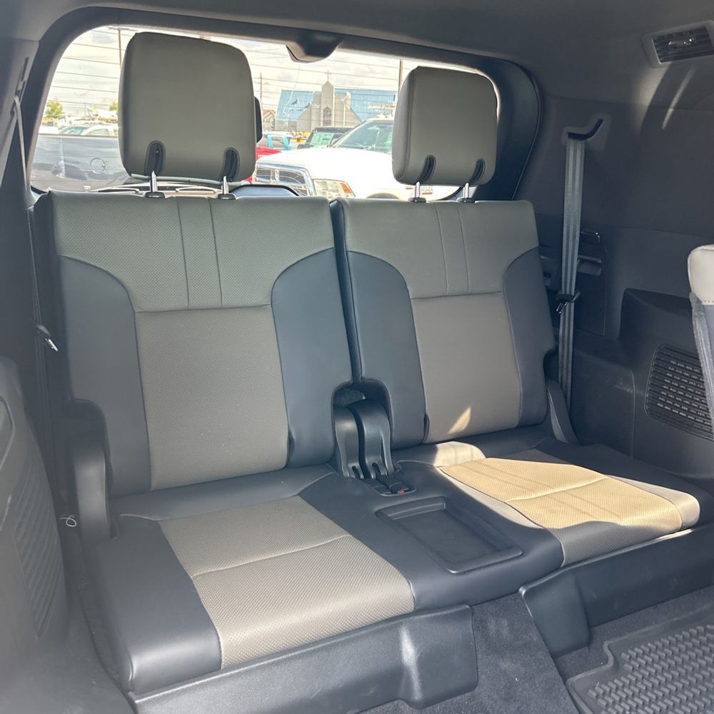 2025 Lexus LX 700h Overtrail