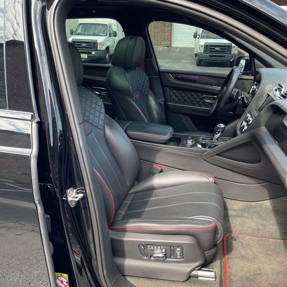 2021 Bentley Bentayga V8
