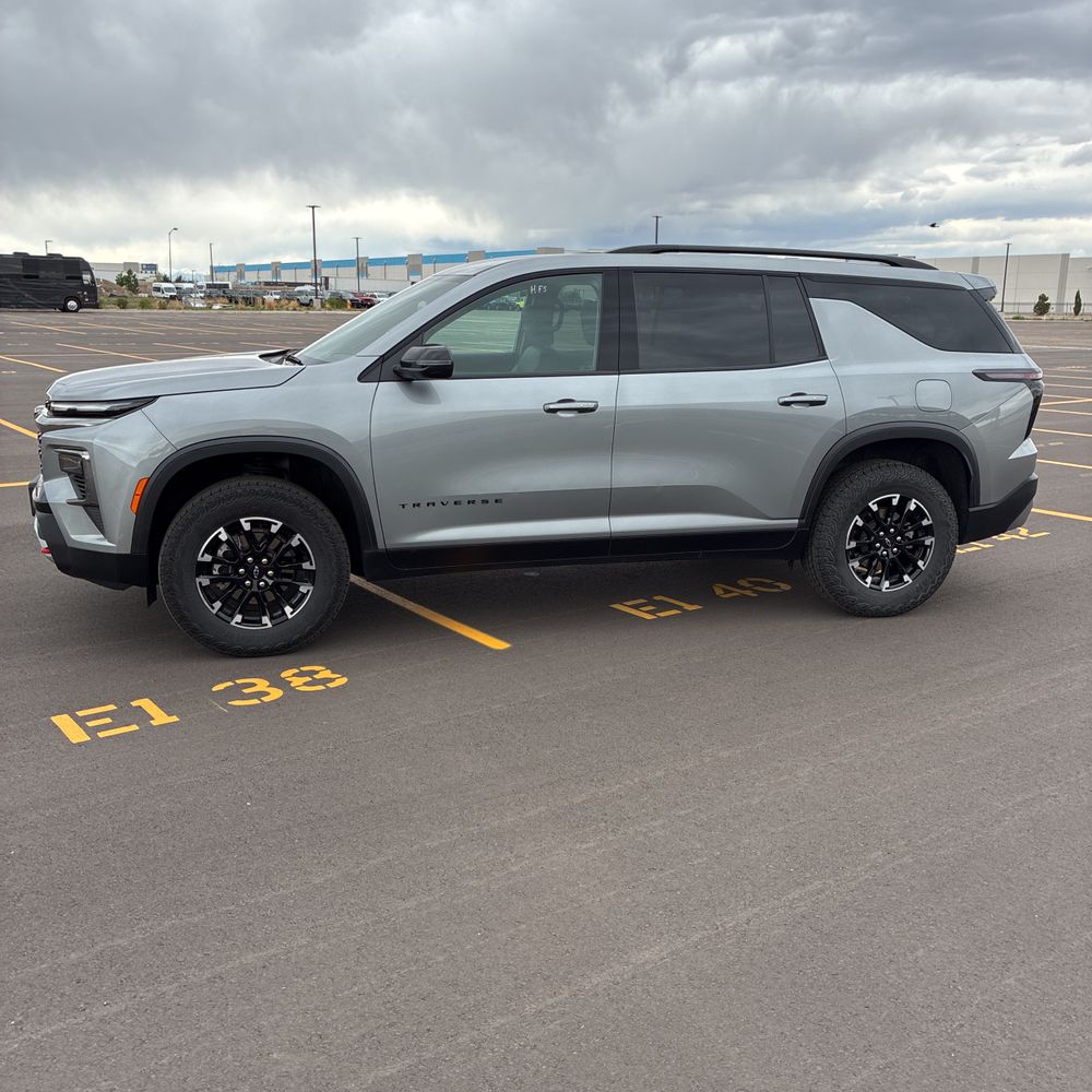 2025 Chevrolet Traverse Z71