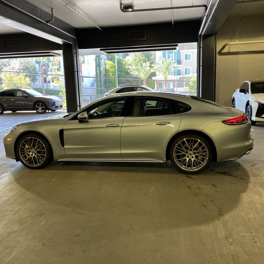 2021 Porsche Panamera