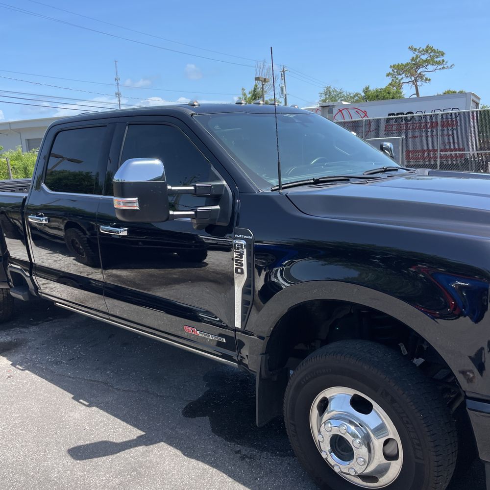 2023 Ford F-350 Super Duty Platinum