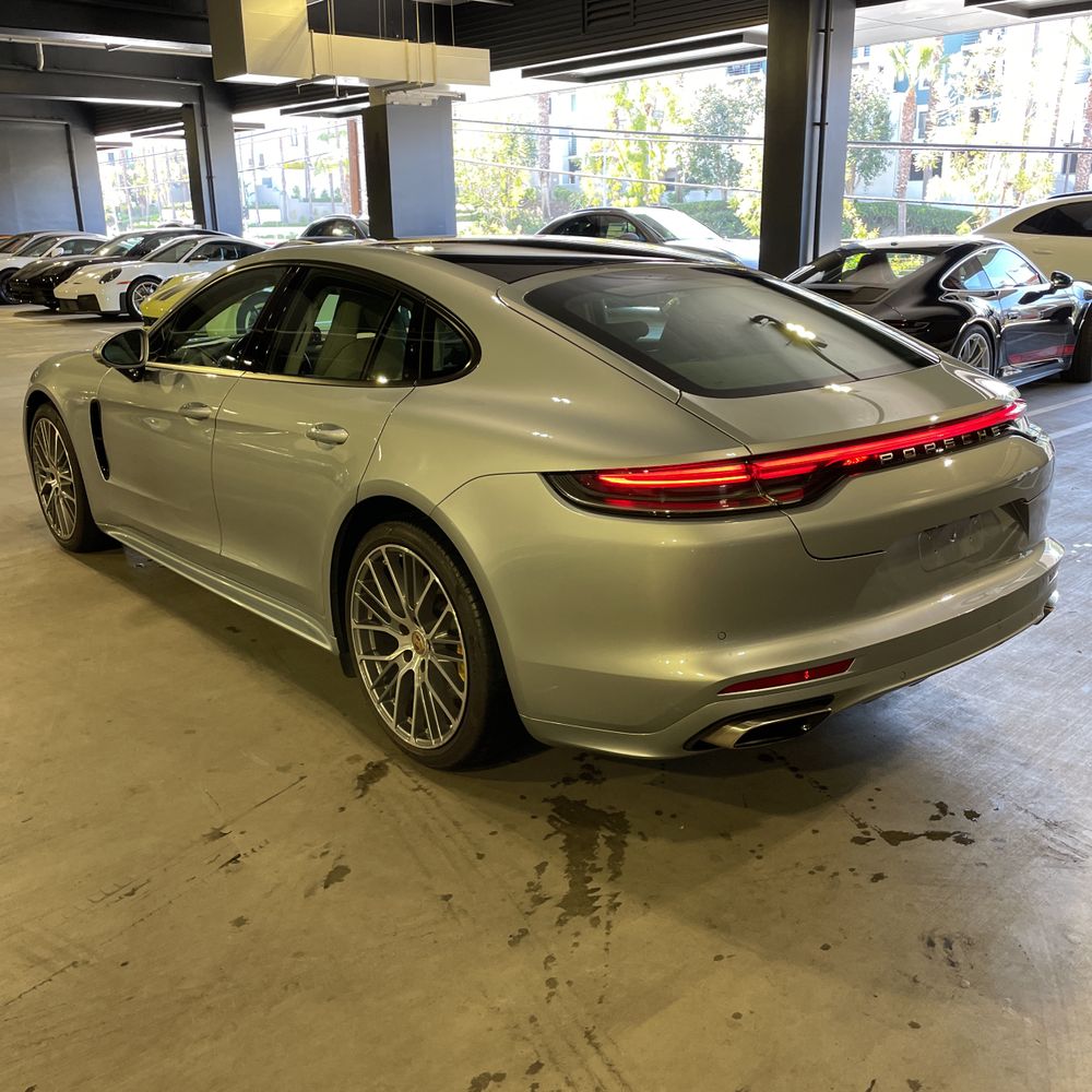 2021 Porsche Panamera